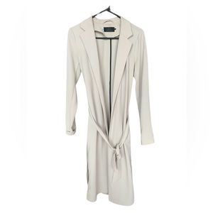 Long jacket with tie